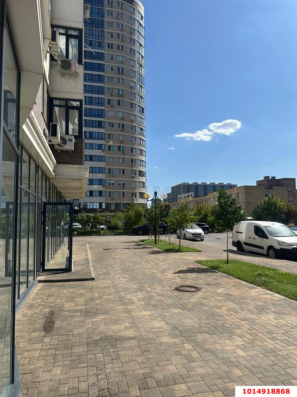 Фото №10: Коммерция 79 м² - Краснодар, Россинского, Прикубанский внутригородской округ, мкр. жилой комплекс Атлант, ул. Адмирала Крузенштерна, 6