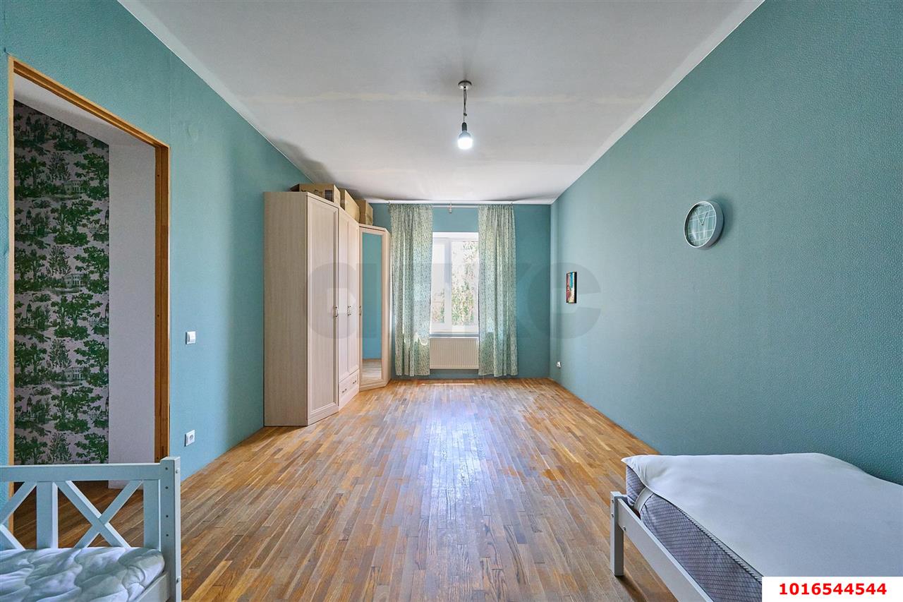 Фото №9: 2-комнатная квартира <span class="whitespace-nowrap">74 м²</span>, <span class="whitespace-nowrap">2/7 эт.</span> - Краснодар, Прикубанский внутригородской округ, мкр. Восточно-Кругликовский, ул. Черкасская, 101