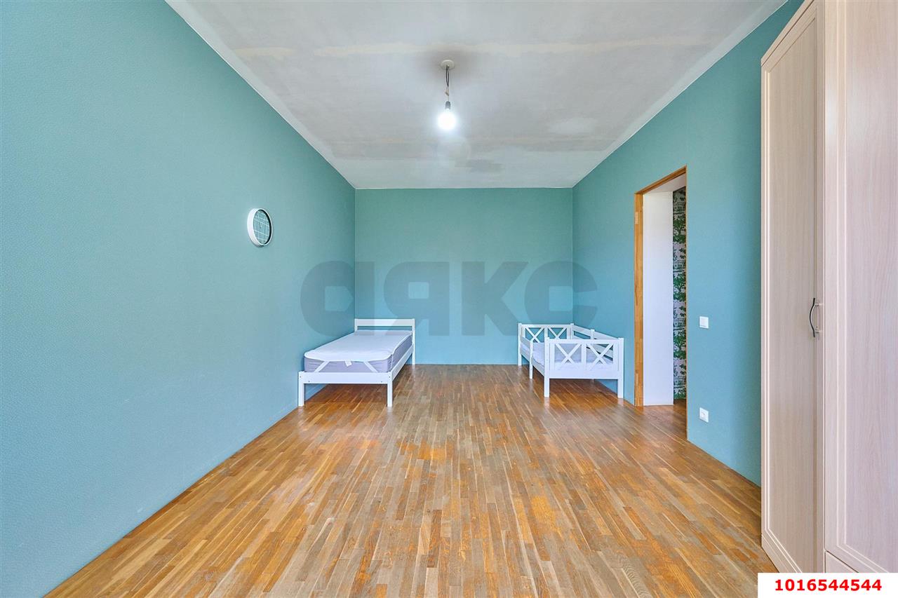 Фото №10: 2-комнатная квартира <span class="whitespace-nowrap">74 м²</span>, <span class="whitespace-nowrap">2/7 эт.</span> - Краснодар, Прикубанский внутригородской округ, мкр. Восточно-Кругликовский, ул. Черкасская, 101