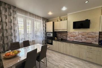 Фото №1: 3-комнатная квартира 74 м² - Краснодар, мкр. Светлоград, ул. Красных Партизан, 1/4к3