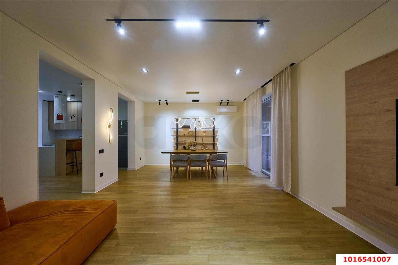 Фото №2: Дом 149 м² + 1 сот. - Краснодар, Прикубанский внутригородской округ, Немецкая Деревня, мкр. жилой комплекс Германия, ул. Баха, 11к1