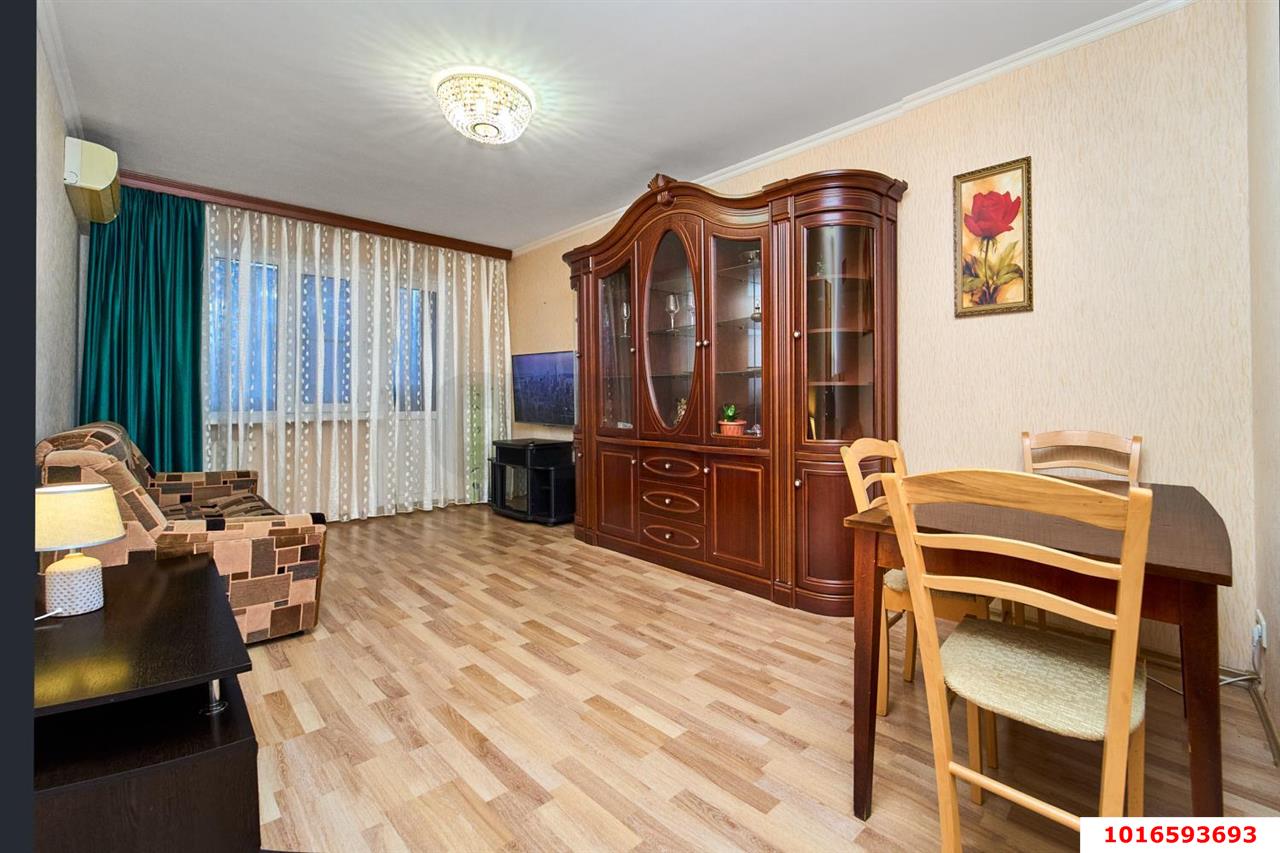 Фото №1: 3-комнатная квартира 63 м² - Краснодар, Западный внутригородской округ, мкр. Горгаз, ул. Станкостроительная, 24