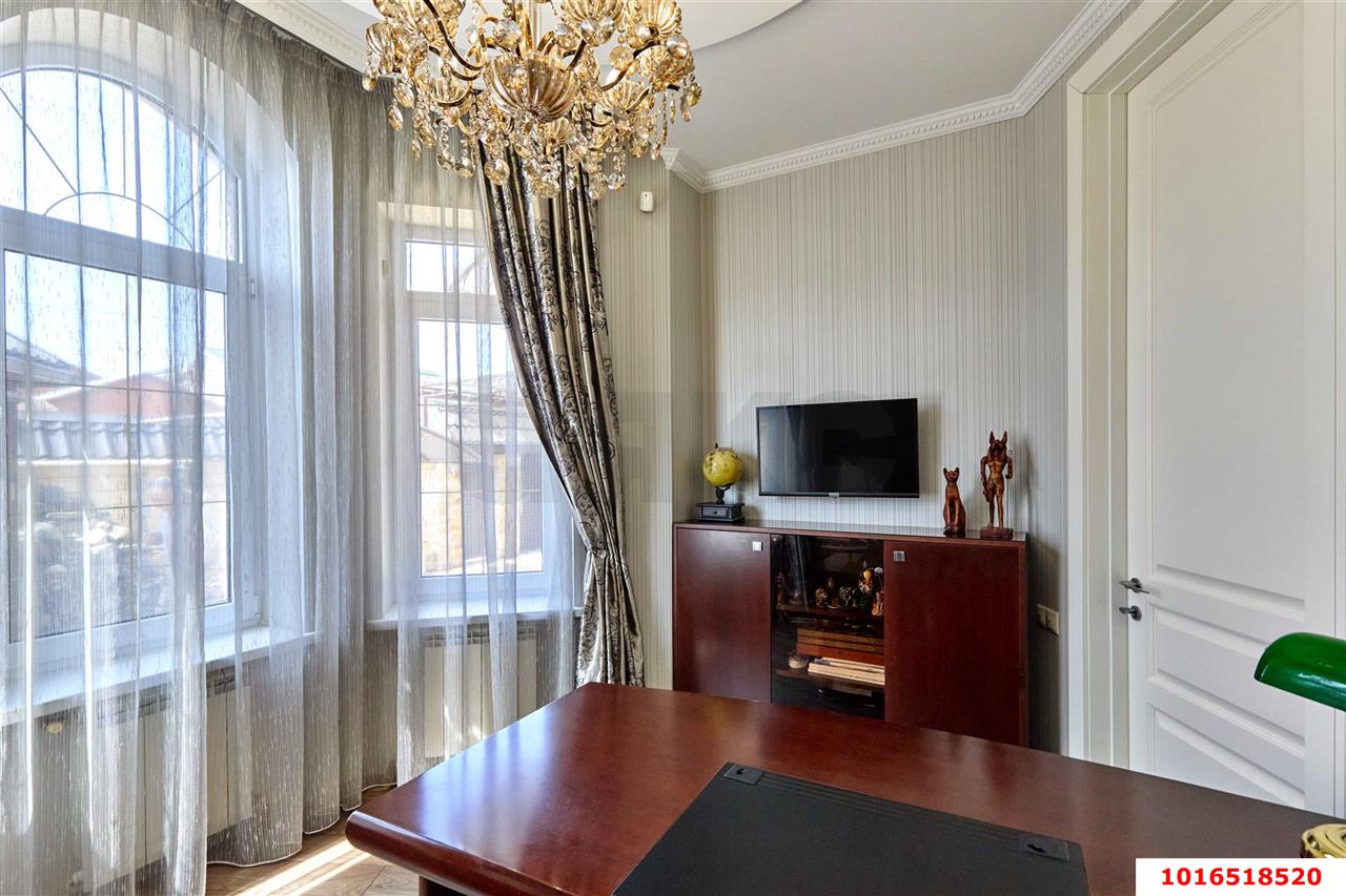 Фото №7: Дом 184 м² + 3.5 сот. - Краснодар, Западный внутригородской округ, мкр. Фестивальный, ул. Труда, 104