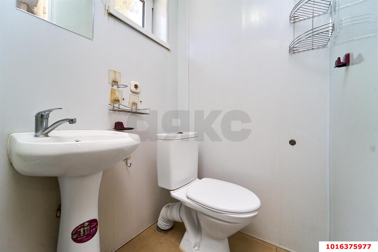 Фото №13: Часть дома 79 м² + 3.3 сот. - Краснодар, Карасунский внутригородской округ, мкр. Хлопчато-бумажный Комбинат, ул. Амурская