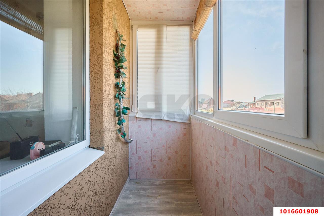 Фото №13: 1-комнатная квартира 38 м² - Краснодар, Прикубанский внутригородской округ, Завод Радиоизмерительных Приборов, мкр. Музыкальный, ул. имени Ф.И. Шаляпина, 31Б