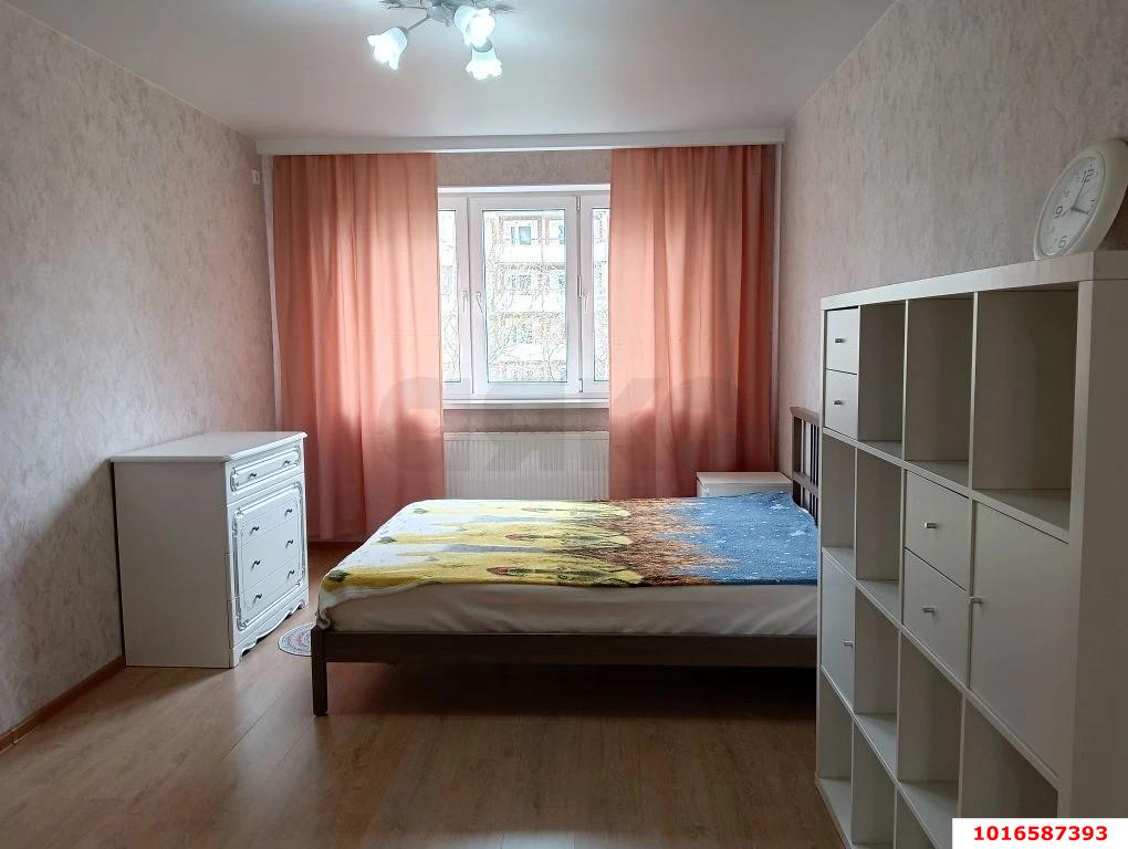 Фото №1: 1-комнатная квартира 45 м² - Краснодар, Прикубанский внутригородской округ, 40 лет Победы, мкр. жилой комплекс Симфония, ул. Российская, 74к3