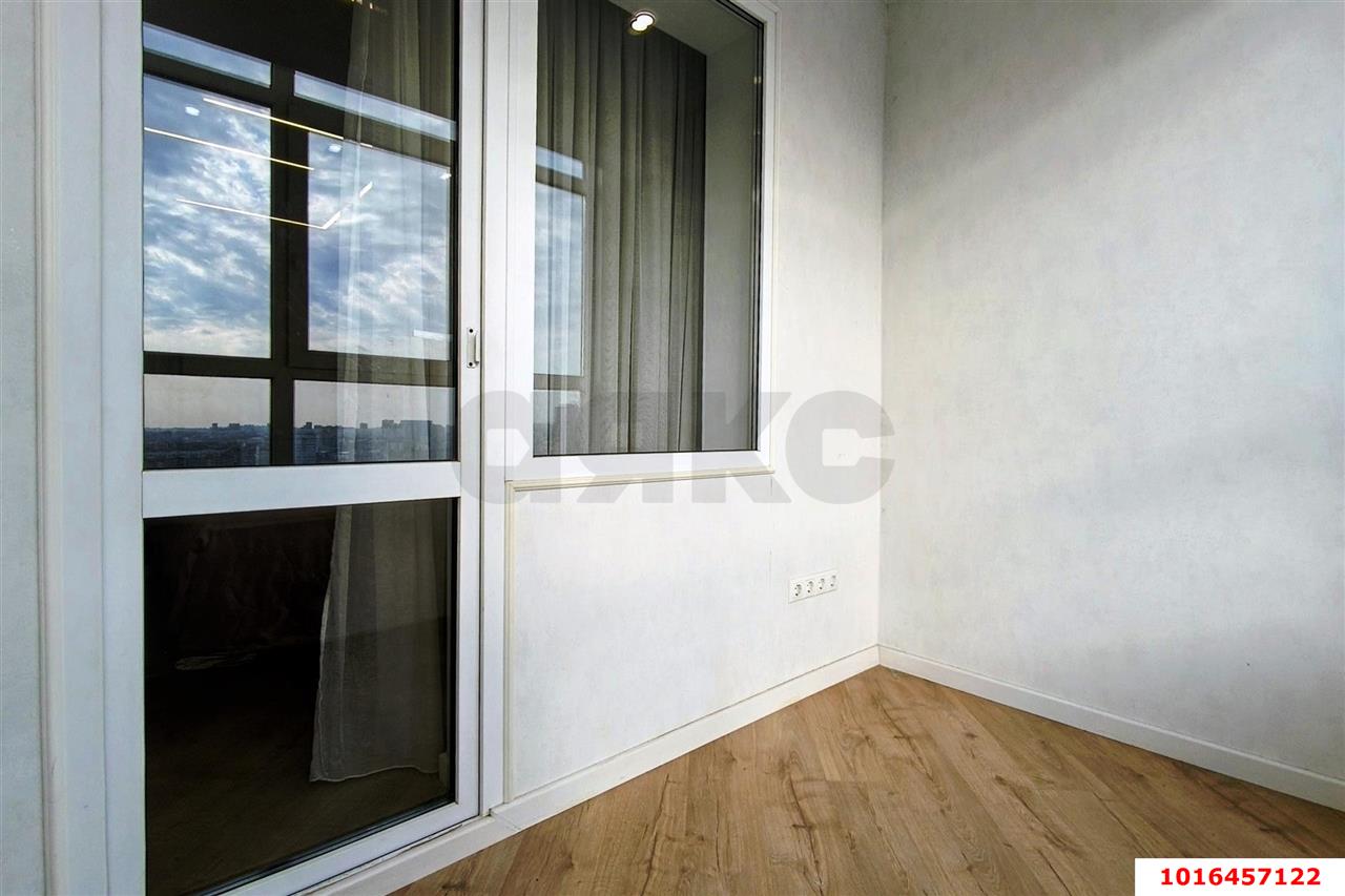 Фото №26: 3-комнатная квартира 96 м² - Краснодар, Карасунский внутригородской округ, Хлопчато-бумажный Комбинат, жилой комплекс Фамилия, мкр. жилой комплекс Баланс, ул. Старокубанская, 124к1