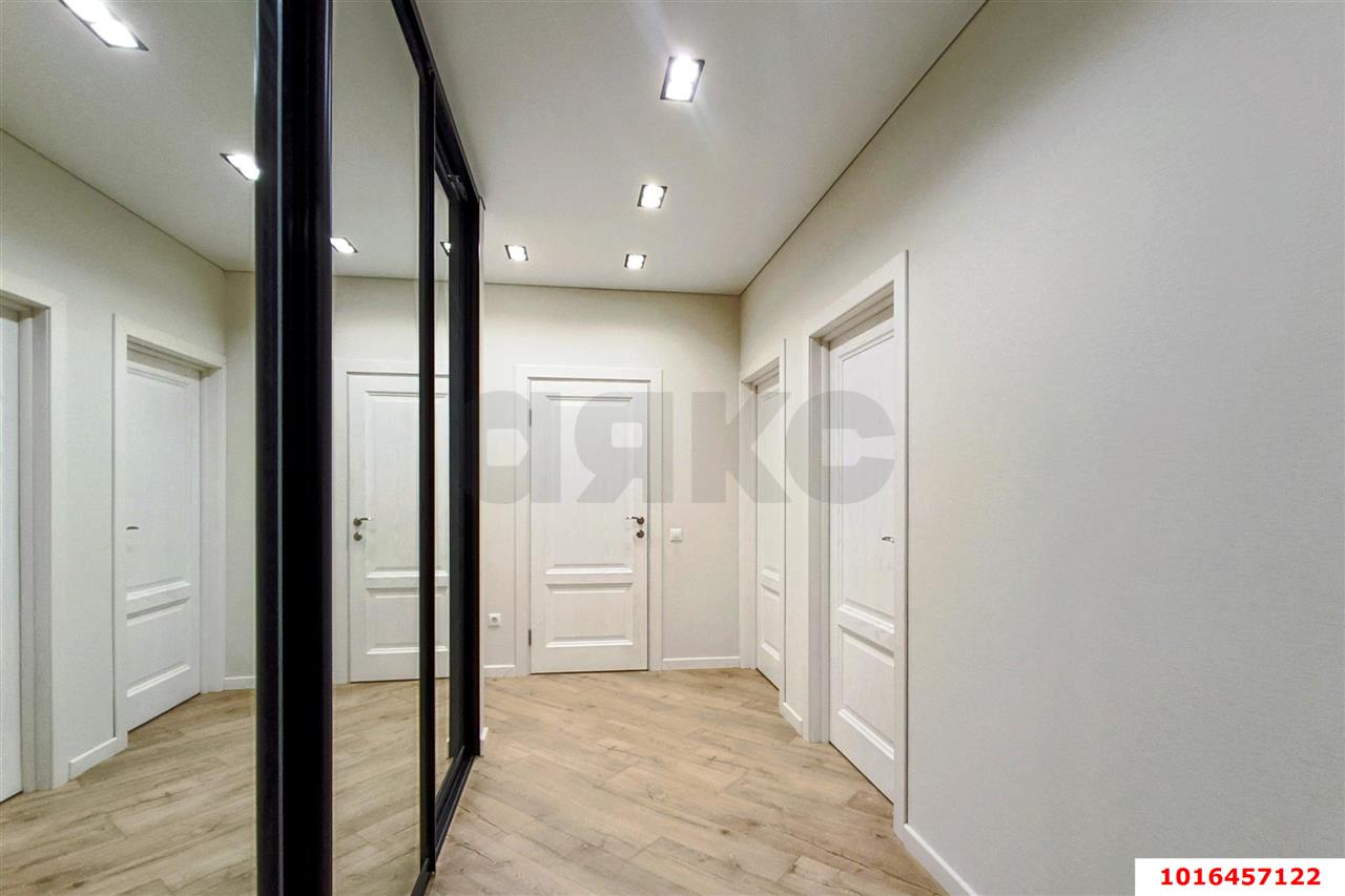 Фото №17: 3-комнатная квартира 96 м² - Краснодар, Карасунский внутригородской округ, Хлопчато-бумажный Комбинат, жилой комплекс Фамилия, мкр. жилой комплекс Баланс, ул. Старокубанская, 124к1