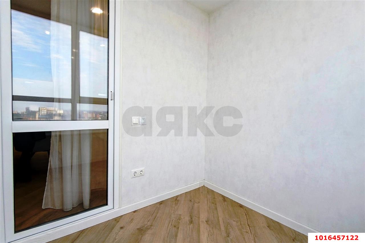 Фото №25: 3-комнатная квартира 96 м² - Краснодар, Карасунский внутригородской округ, Хлопчато-бумажный Комбинат, жилой комплекс Фамилия, мкр. жилой комплекс Баланс, ул. Старокубанская, 124к1