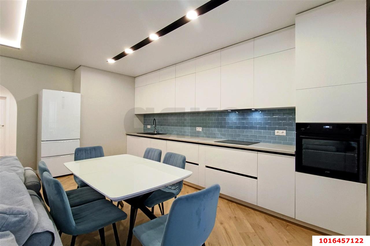 Фото №6: 3-комнатная квартира 96 м² - Краснодар, Карасунский внутригородской округ, Хлопчато-бумажный Комбинат, жилой комплекс Фамилия, мкр. жилой комплекс Баланс, ул. Старокубанская, 124к1