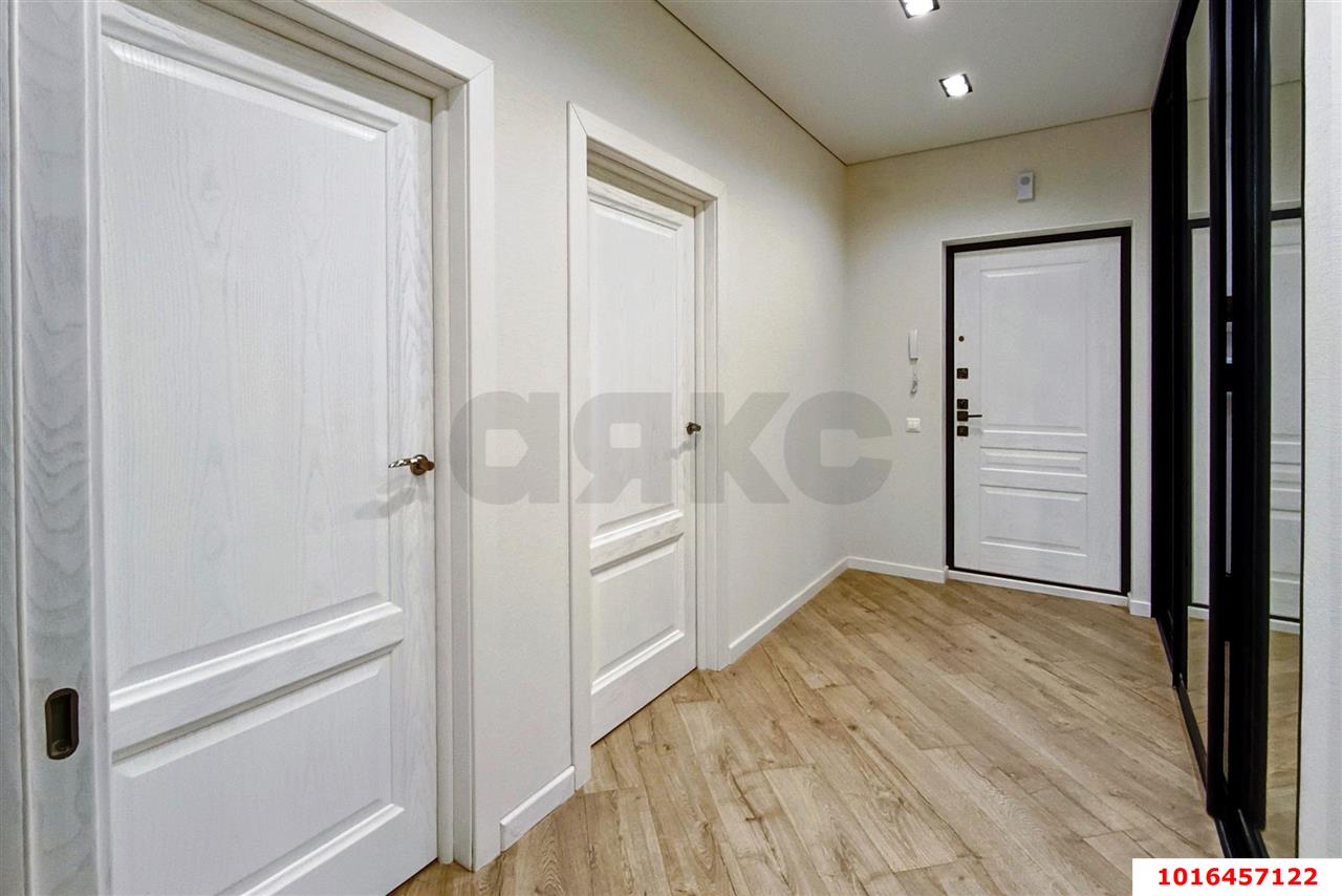 Фото №18: 3-комнатная квартира 96 м² - Краснодар, Карасунский внутригородской округ, Хлопчато-бумажный Комбинат, жилой комплекс Фамилия, мкр. жилой комплекс Баланс, ул. Старокубанская, 124к1