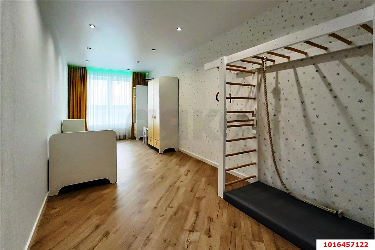 Фото №16: 3-комнатная квартира 96 м² - Краснодар, Карасунский внутригородской округ, Хлопчато-бумажный Комбинат, жилой комплекс Фамилия, мкр. жилой комплекс Баланс, ул. Старокубанская, 124к1