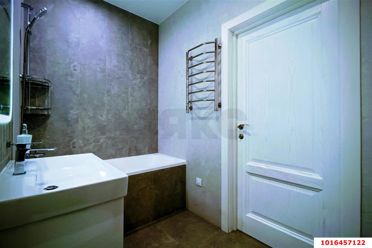 Фото №23: 3-комнатная квартира 96 м² - Краснодар, Карасунский внутригородской округ, Хлопчато-бумажный Комбинат, жилой комплекс Фамилия, мкр. жилой комплекс Баланс, ул. Старокубанская, 124к1