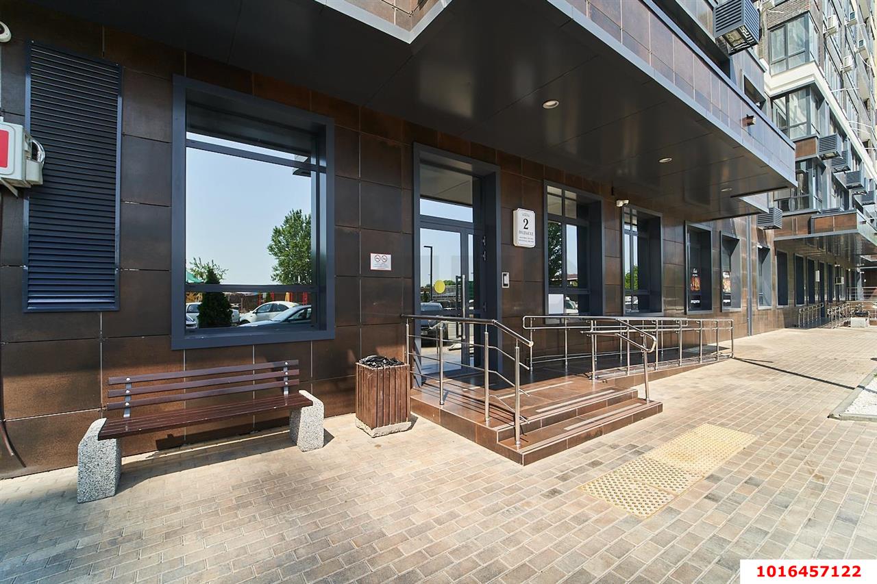 Фото №35: 3-комнатная квартира 96 м² - Краснодар, Карасунский внутригородской округ, Хлопчато-бумажный Комбинат, жилой комплекс Фамилия, мкр. жилой комплекс Баланс, ул. Старокубанская, 124к1