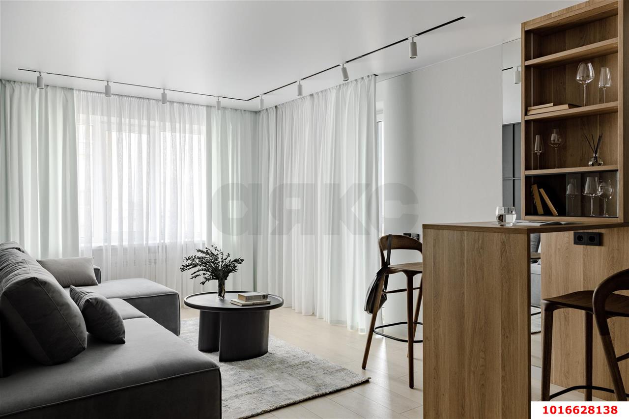 Фото №3: 2-комнатная квартира 50 м² - Краснодар, Западный внутригородской округ, мкр. Центральный, ул. Красная, 41