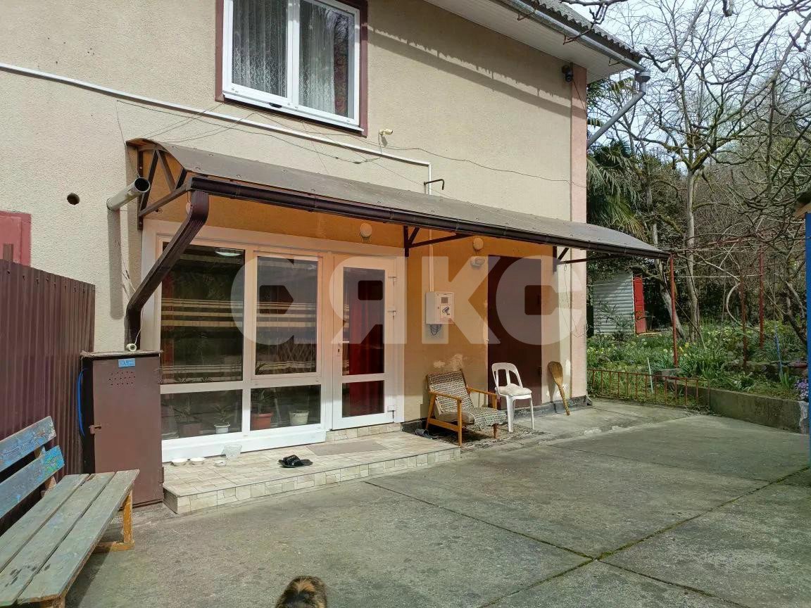 Фото №1: Часть дома 232 м² + 3.5 сот. - Сочи, Лазаревский, п. Лоо, ул. Жигулёвская, 60