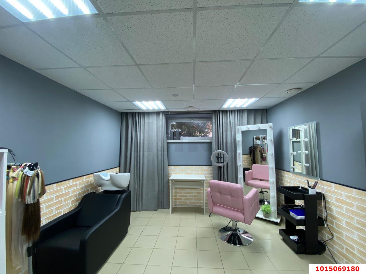 Фото №6: Коммерция 195 м² - Краснодар, мкр. Прикубанский внутригородской округ, ул. Тепличная, 88