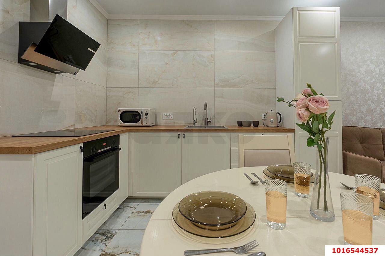 Фото №1: 1-комнатная квартира 42 м² - Краснодар, Прикубанский внутригородской округ, мкр. Панорама, ул. Восточно-Кругликовская, 28