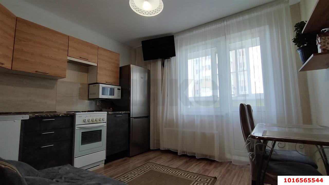 Фото №2: 1-комнатная квартира 39 м² - Краснодар, Прикубанский внутригородской округ, мкр. Восточно-Кругликовский, ул. Генерала Трошева, 29