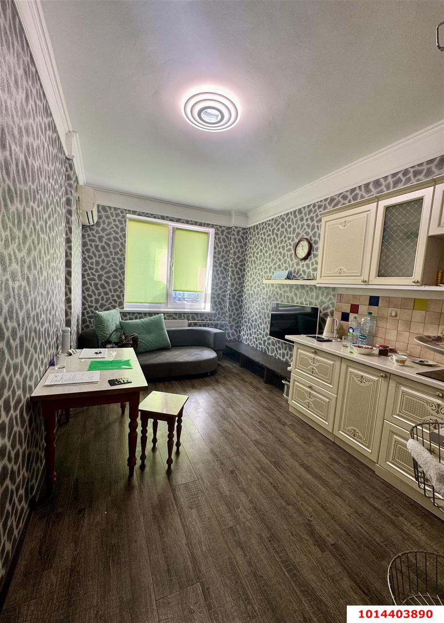 Фото №1: 1-комнатная квартира 39 м² - Краснодар, Карасунский внутригородской округ, мкр. Черёмушки, ул. Селезнёва, 28/2