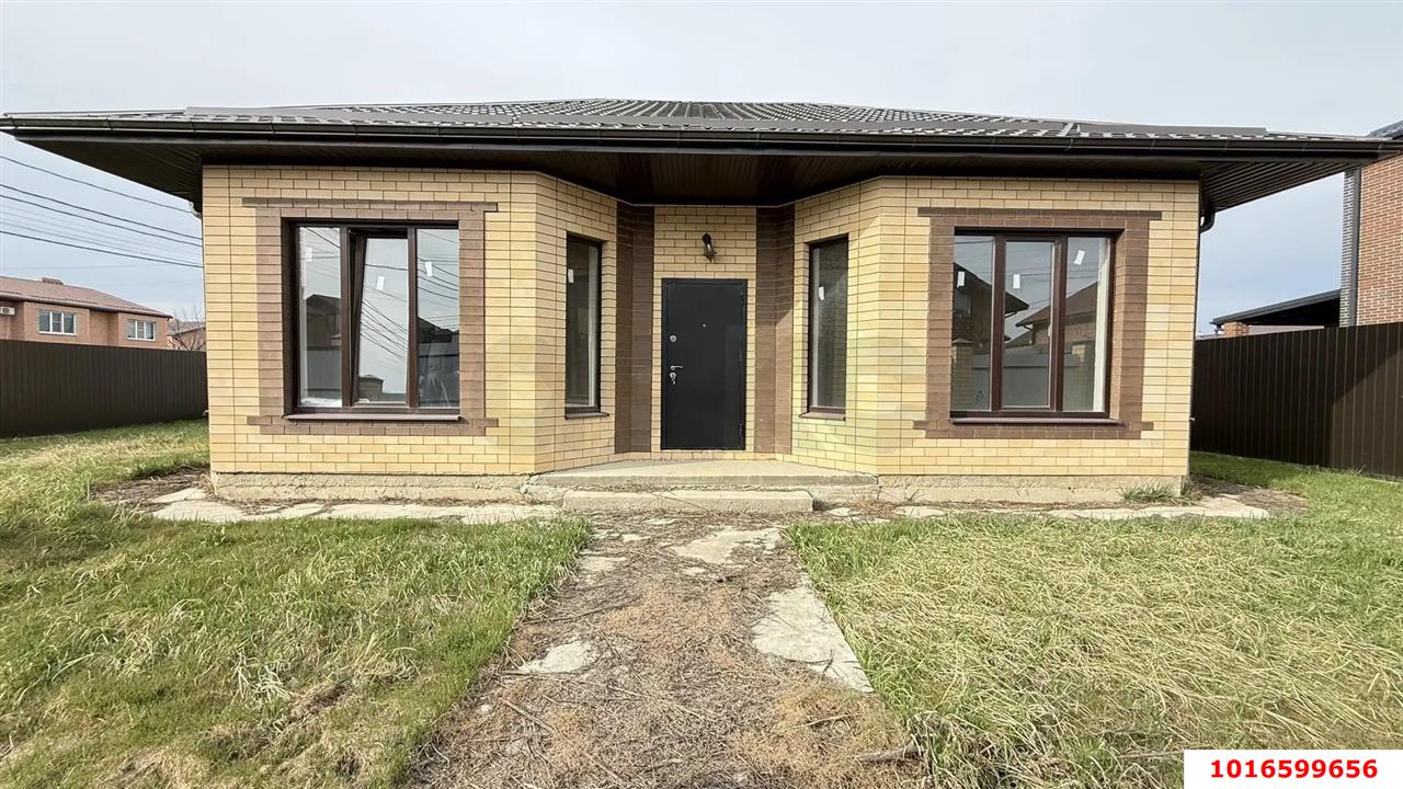 Фото №1: Дом 136 м² + 5.65 сот. - Российский, Прикубанский внутригородской округ, мкр. ЖК Вилла Роз, ул. имени Академика Сахарова, 9