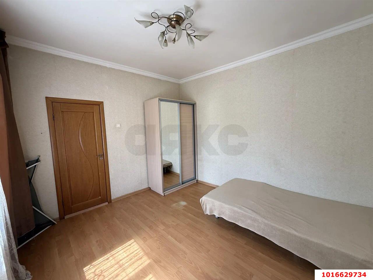 Фото №5: 2-комнатная квартира <span class="whitespace-nowrap">33 м²</span>, <span class="whitespace-nowrap">1/1 эт.</span> - Краснодар, Центральный внутригородской округ, мкр. Центральный, ул. Базовская Дамба, 25