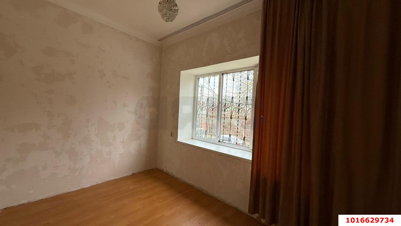 Фото №2: 2-комнатная квартира 33 м² - Краснодар, Центральный внутригородской округ, мкр. Центральный, ул. Базовская Дамба, 25