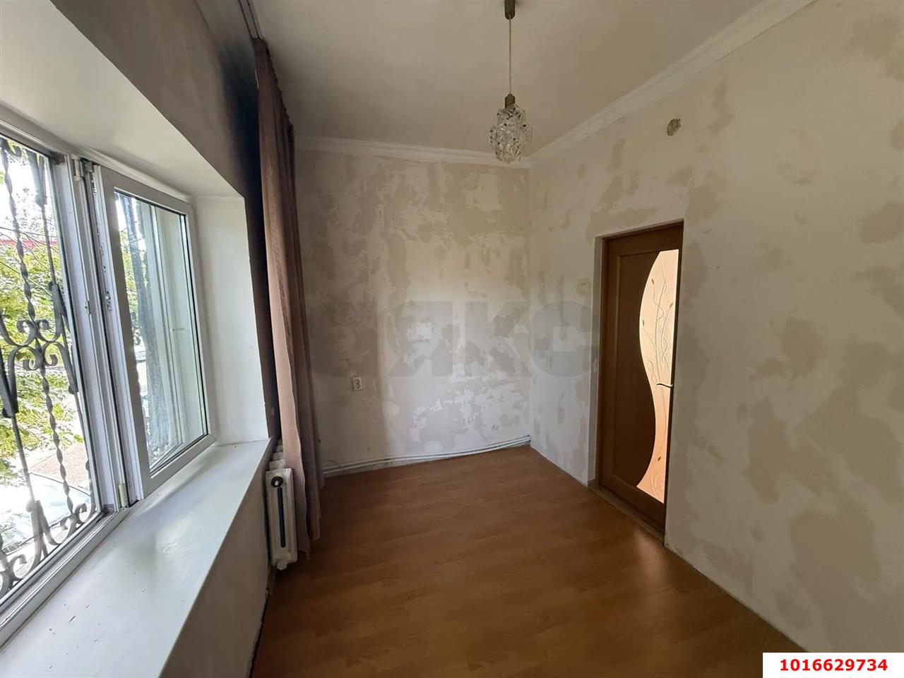 Фото №8: 2-комнатная квартира <span class="whitespace-nowrap">33 м²</span>, <span class="whitespace-nowrap">1/1 эт.</span> - Краснодар, Центральный внутригородской округ, мкр. Центральный, ул. Базовская Дамба, 25