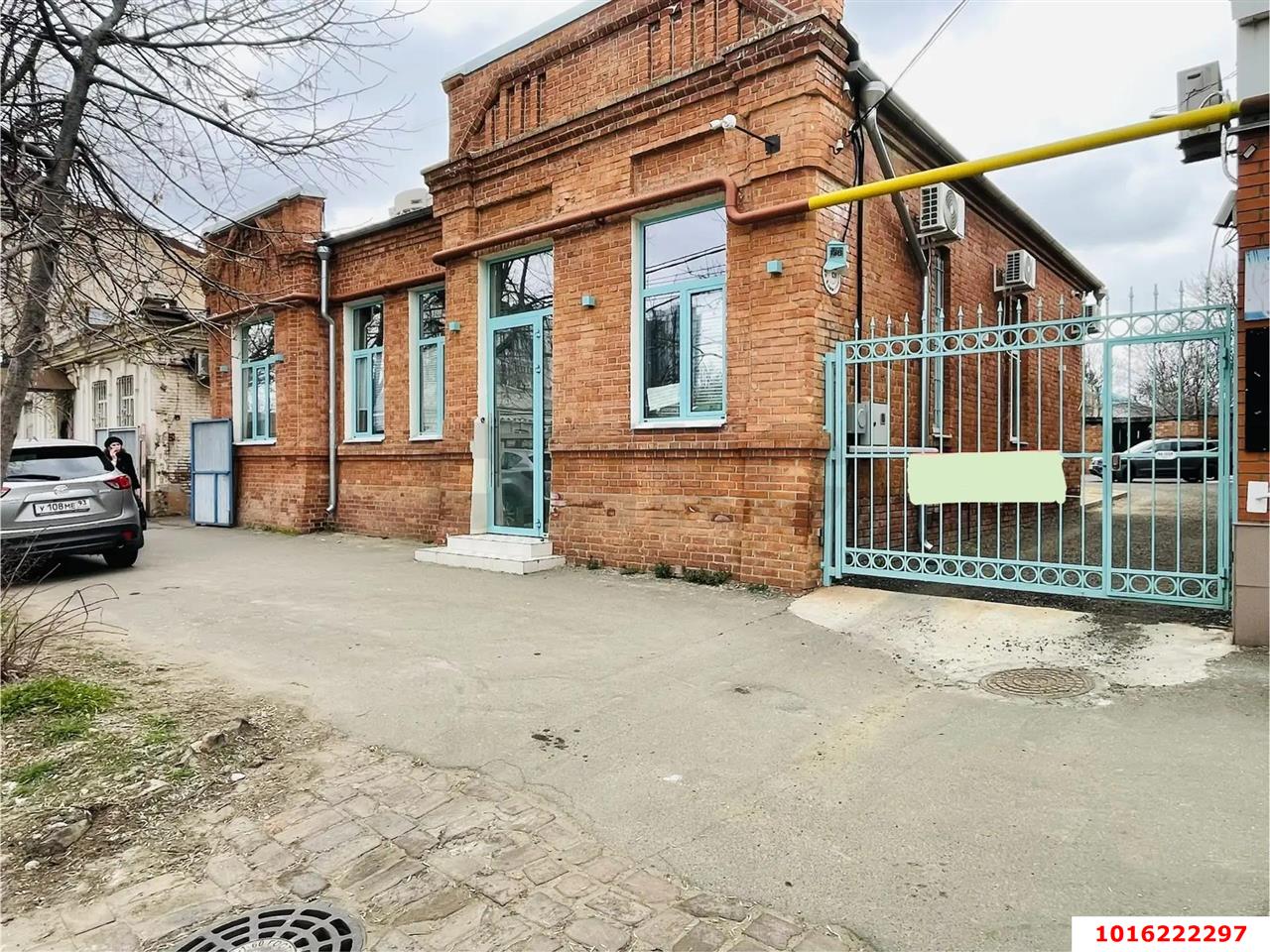 Фото №11: Коммерция 40 м² - Краснодар, Центральный внутригородской округ, мкр. Центральный, ул. Коммунаров, 136