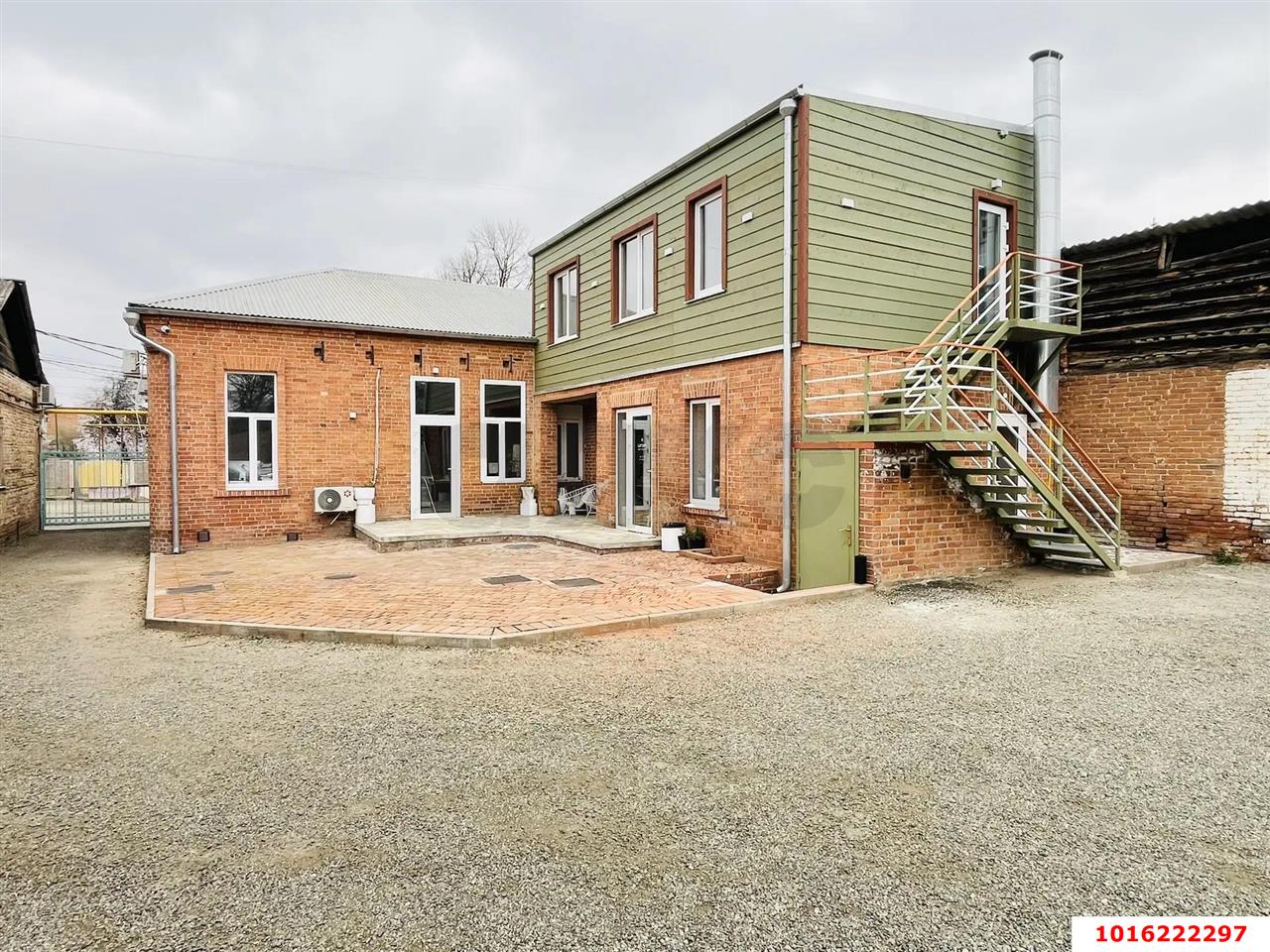 Фото №13: Коммерция 40 м² - Краснодар, Центральный внутригородской округ, мкр. Центральный, ул. Коммунаров, 136