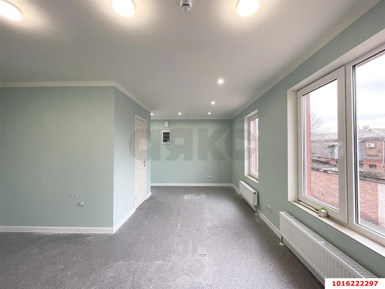 Фото №4: Коммерция 40 м² - Краснодар, Центральный внутригородской округ, мкр. Центральный, ул. Коммунаров, 136