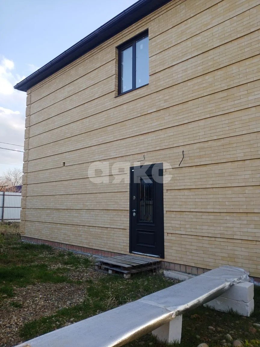 Фото №4: Дом 210 м² + 5 сот. - Армавир, мкр. СНТ Мебельщик, пр-д Сюрпризный, 2