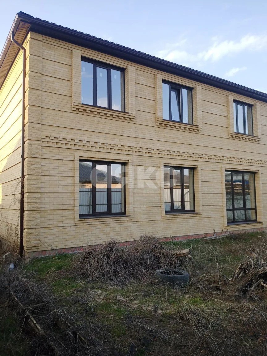 Фото №3: Дом 210 м² + 5 сот. - Армавир, мкр. СНТ Мебельщик, пр-д Сюрпризный, 2