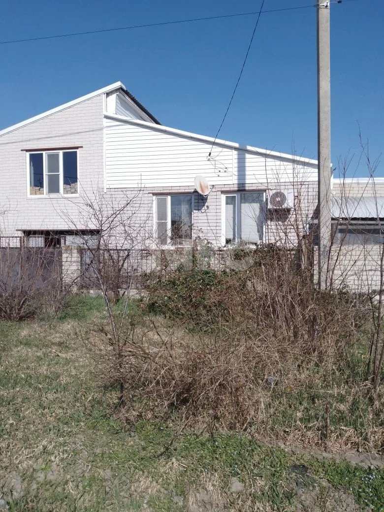 Фото №1: Дом 152 м² + 6 сот. - Курганинск, ул. Майкопская, 17