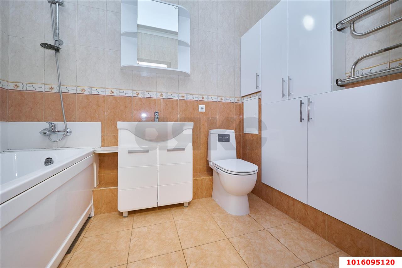 Фото №17: 2-комнатная квартира 70 м² - Краснодар, Карасунский внутригородской округ, мкр. Комсомольский, ул. Сормовская, 108/2