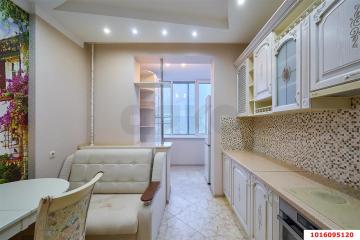 Фото №3: 2-комнатная квартира 70 м² - Краснодар, мкр. Комсомольский, ул. Сормовская, 108/2