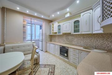 Фото №1: 2-комнатная квартира 70 м² - Краснодар, мкр. Комсомольский, ул. Сормовская, 108/2