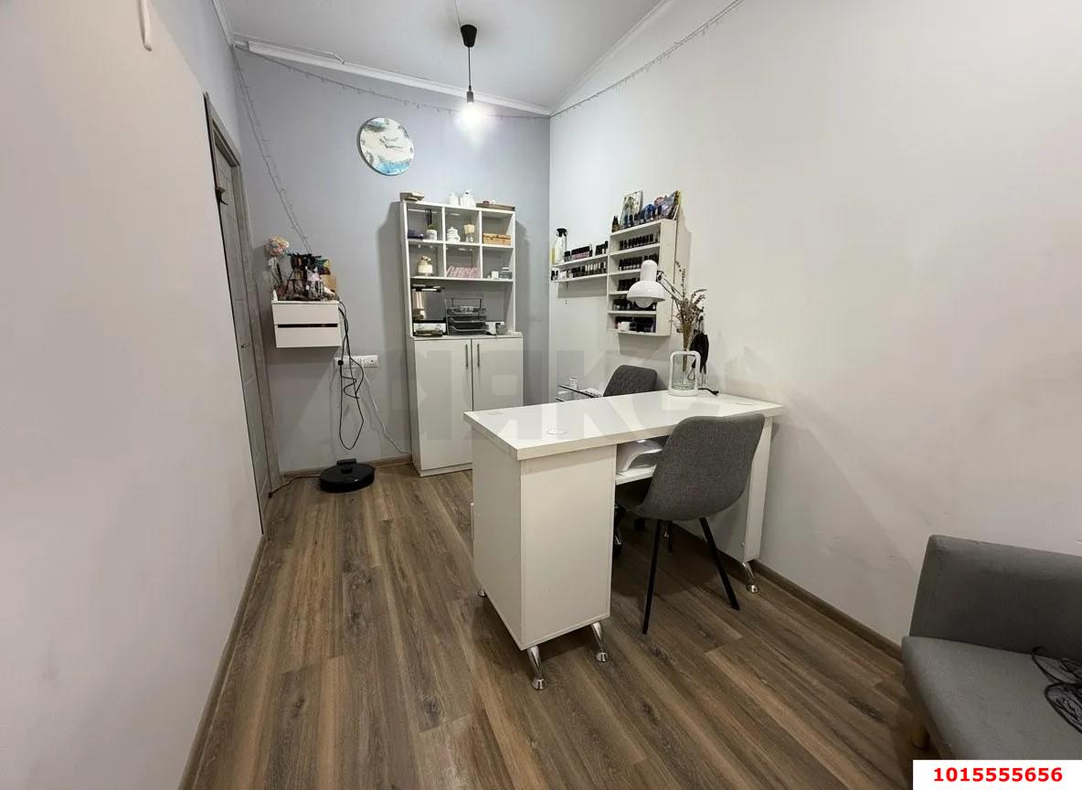 Фото №4: 3-комнатная квартира 90 м² - Краснодар, Прикубанский внутригородской округ, Музыкальный, мкр. ЖК Лучезарный, ул. Московская, 154к1