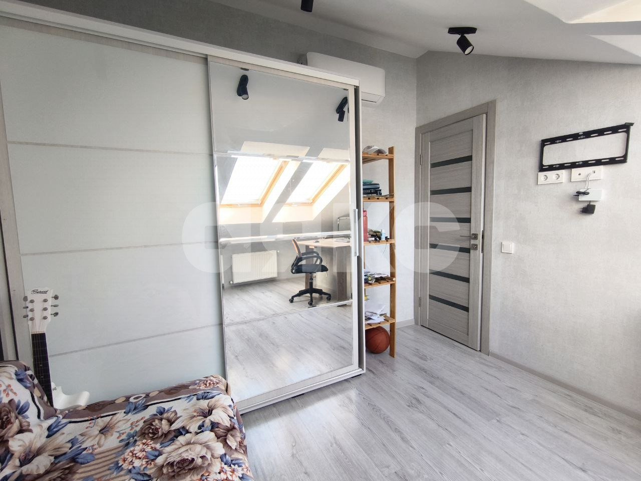 Фото №13: 2-комнатная квартира 50 м² - Геленджик, мкр. жилой комплекс Лазурный-2, ул. Верхняя, 4к3