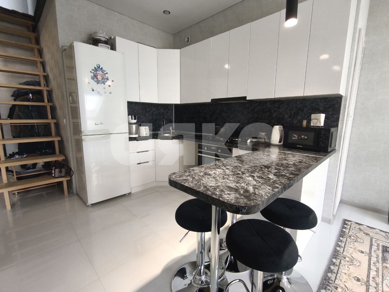 Фото №1: 2-комнатная квартира 50 м² - Геленджик, мкр. жилой комплекс Лазурный-2, ул. Верхняя, 4к3