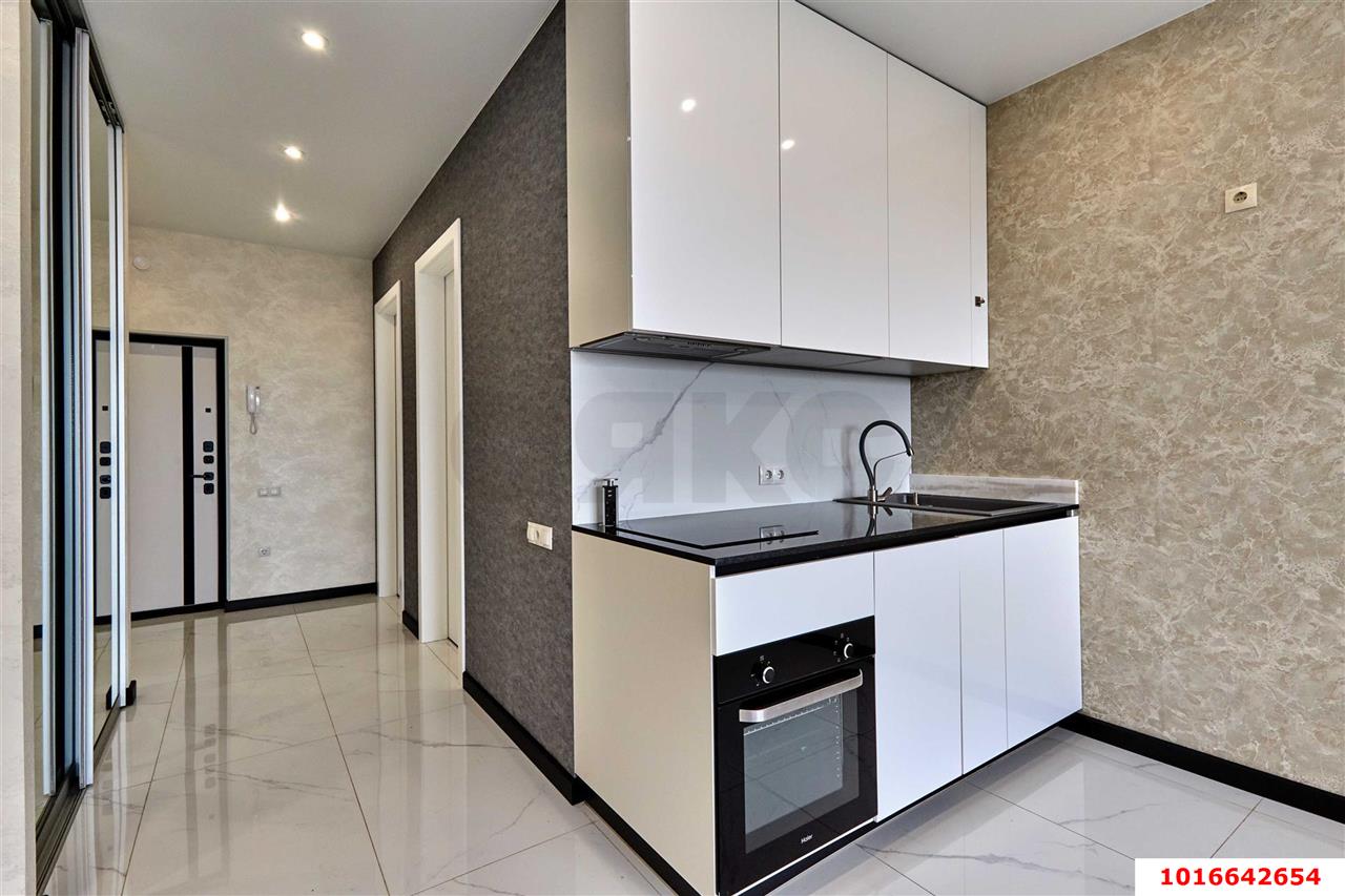 Фото №6: 2-комнатная квартира 60 м² - Краснодар, Центральный внутригородской округ, Дубинка, жилой комплекс Радонеж, мкр. Черёмушки, ул. Вишняковой, 1/23к1