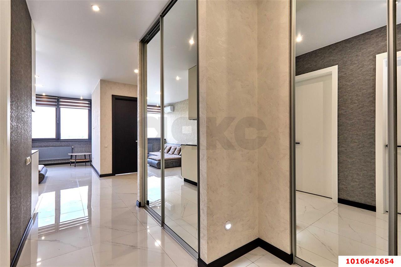 Фото №13: 2-комнатная квартира 60 м² - Краснодар, Центральный внутригородской округ, Дубинка, жилой комплекс Радонеж, мкр. Черёмушки, ул. Вишняковой, 1/23к1