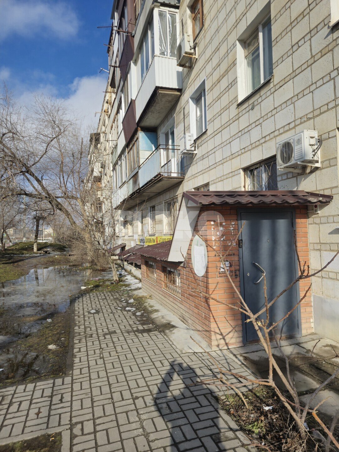 Фото №3: Коммерция <span class="whitespace-nowrap">69 м²</span>, <span class="whitespace-nowrap">-1/5 эт.</span> - Волгоград, Советский, мкр. Тулака, ул. Льва Толстого, 1