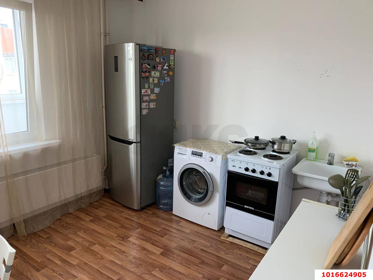 Фото №2: 1-комнатная квартира 37 м² - Краснодар, Прикубанский внутригородской округ, мкр. Восточно-Кругликовский, ул. Генерала Трошева, 37