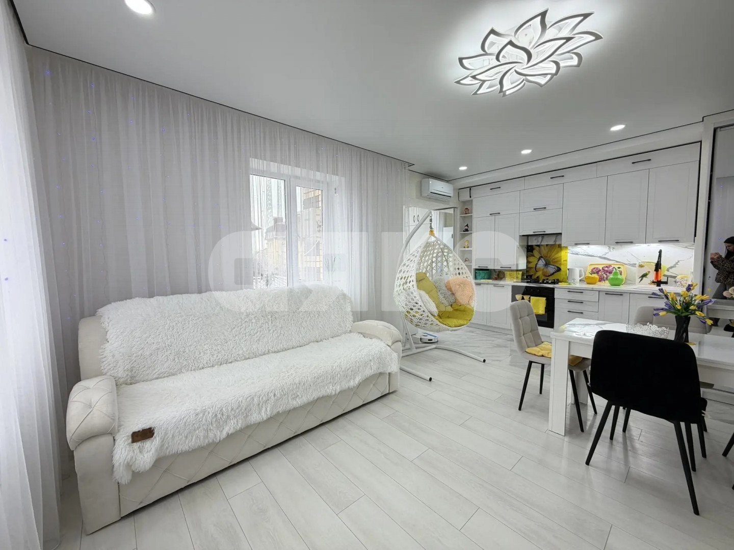 Фото №3: 2-комнатная квартира 46 м² - Горячий Ключ, мкр. Развилка, ул. Ярославского, 146Г