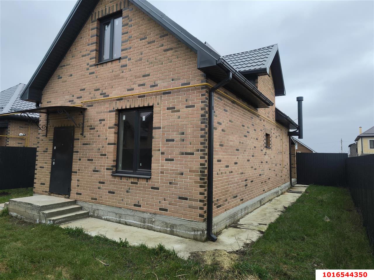 Фото №2: Дом 95 м² + 3 сот. - Российский, мкр. Прикубанский внутригородской округ, ул. имени В.М. Комарова, 93/1