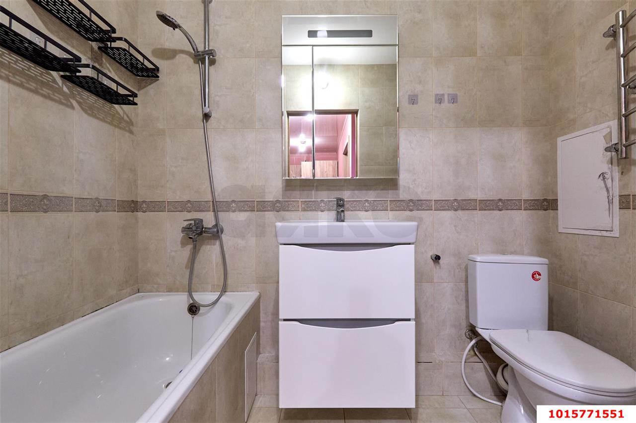 Фото №6: 1-комнатная квартира <span class="whitespace-nowrap">46 м²</span>, <span class="whitespace-nowrap">16/17 эт.</span> - Краснодар, Прикубанский внутригородской округ, Музыкальный, ЖК Времена Года, мкр. имени Петра Метальникова, ул. Петра Метальникова, 5к3