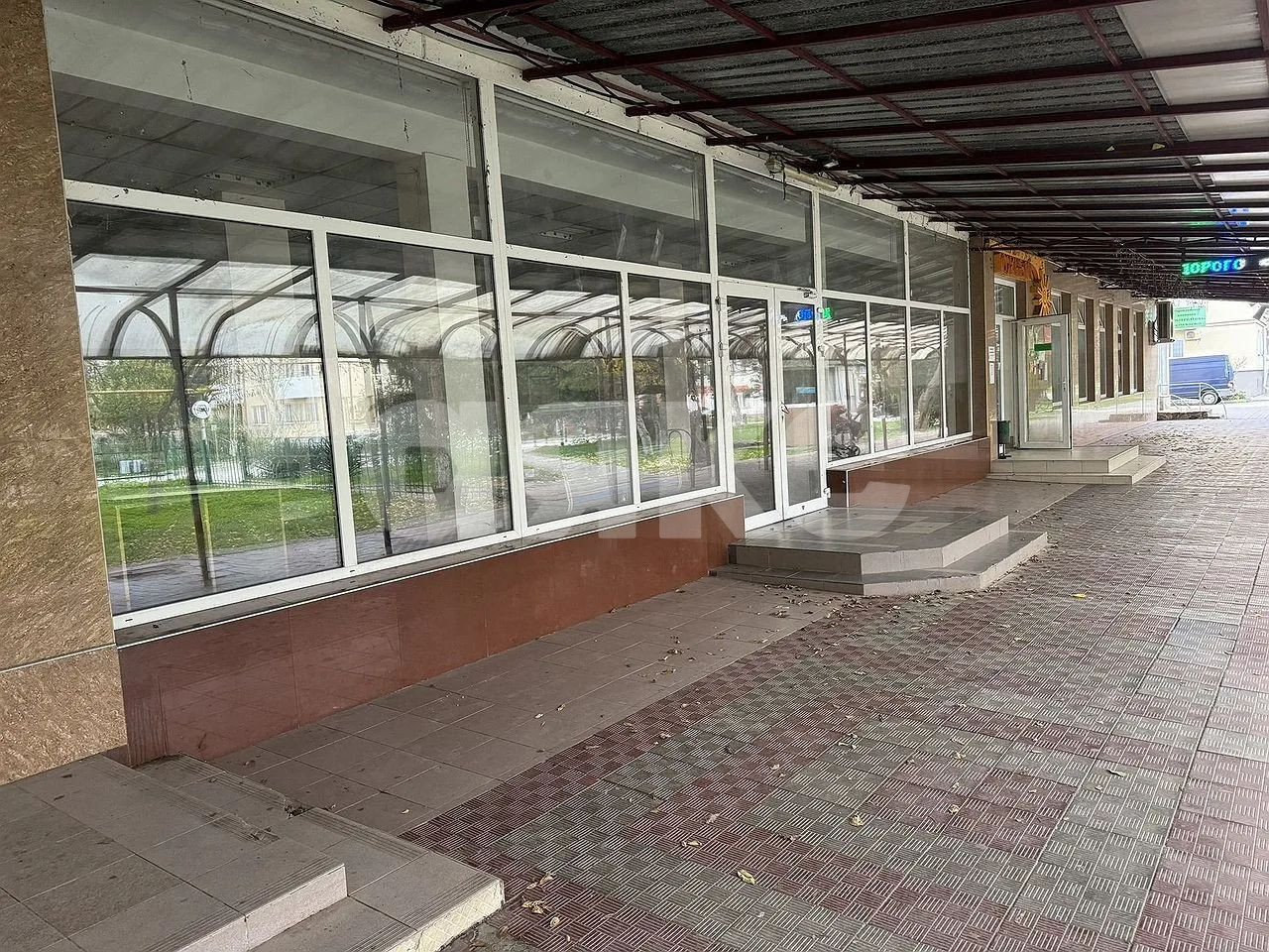 Фото №1: Коммерция 719 м² - Приморский, ул. Победы, 4