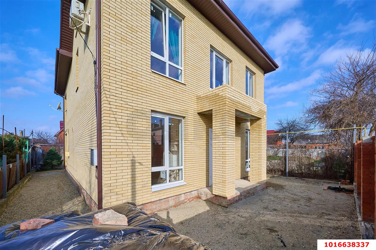 Фото №1: Дом 150 м² + 4.27 сот. - Краснодар, Западный внутригородской округ, Горогороды, мкр. Центральный, ул. Краснодонская, 81