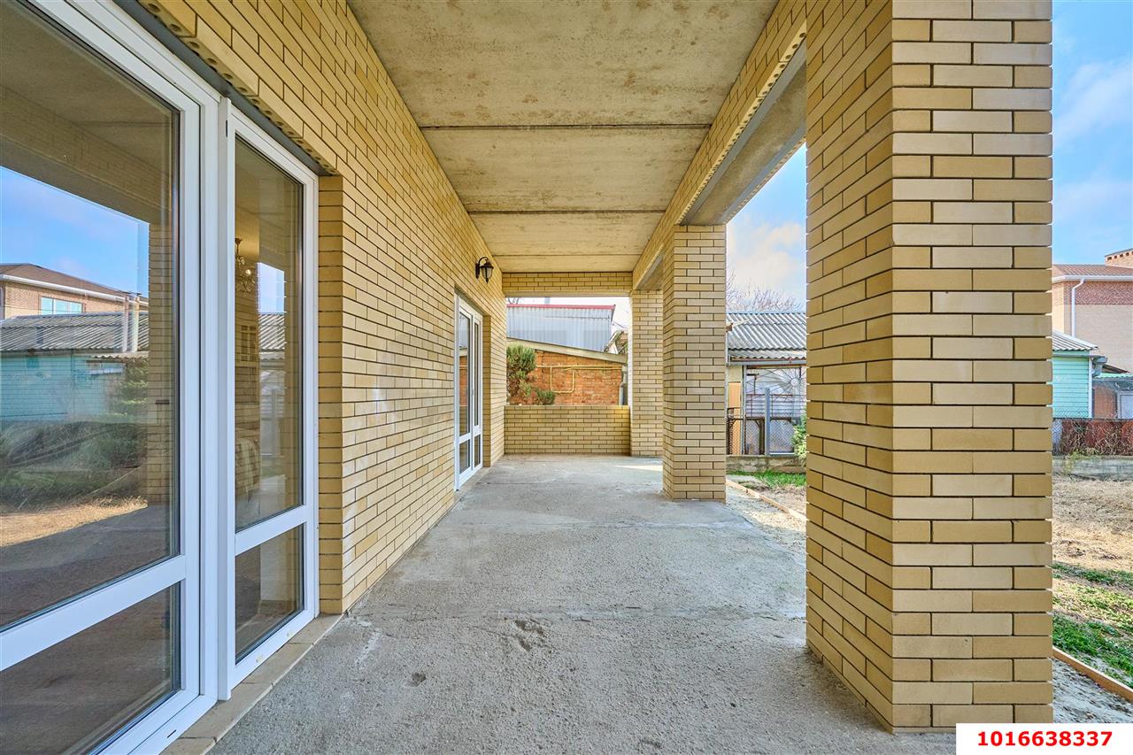 Фото №4: Дом 150 м² + 4.27 сот. - Краснодар, Западный внутригородской округ, Горогороды, мкр. Центральный, ул. Краснодонская, 81